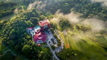 Summit Rainforest Golf Resort & All Inclusive