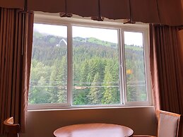 Breeze Inn