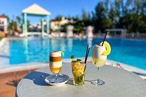 Bungalows Cordial Green Golf