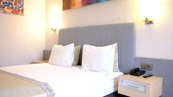 Midas Hotel