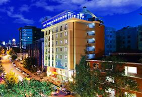 Midas Hotel