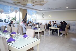 Captain's Hotel