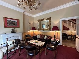 Chester Court Hotel