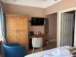 Chester Court Hotel