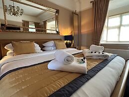 Chester Court Hotel