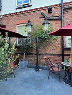 Chester Court Hotel