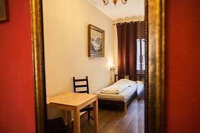 Labyrinth Hostel