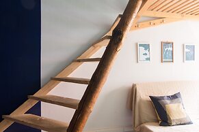 Labyrinth Hostel