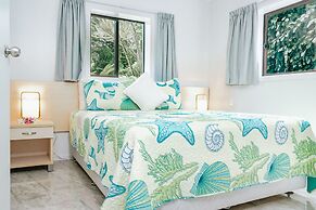 Lagoon Breeze Villas