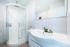 Lagoon Breeze Villas
