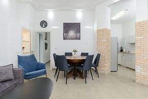 Liber Seashore Suites