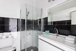 Liber Seashore Suites