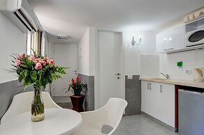 Liber Seashore Suites