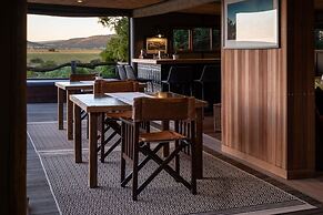 HillsNek Safari Camp - Amakhala Game Reserve