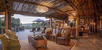 HillsNek Safari Camp - Amakhala Game Reserve