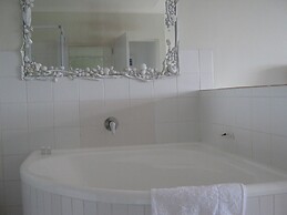 La Boheme Bed and Breakfast