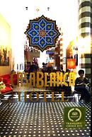 CasaBlanca Hotel