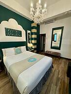 CasaBlanca Hotel