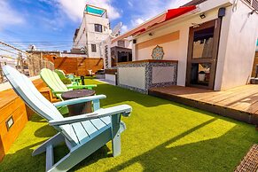 CasaBlanca Hotel