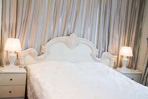 Bella Donna Hotel