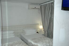 Bella Donna Hotel