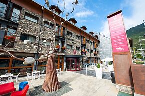 SOMMOS Hotel Aneto