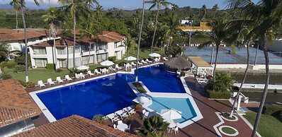 Cabo Blanco Hotel & Marina