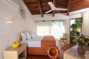 Cabo Blanco Hotel & Marina
