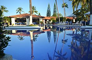 Cabo Blanco Hotel & Marina