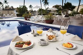 Cabo Blanco Hotel & Marina