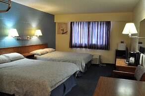 Canadas Best Value Inn Mile 0