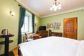 Hotel Leonardo
