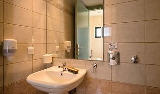Nireas Hotel