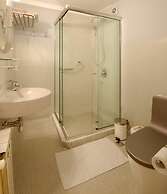 Hotel Tirol