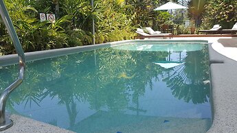 Clifton Sands Holiday Apartments