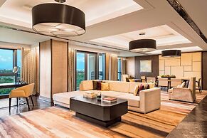 Manila Marriott Hotel at Newport World Resorts