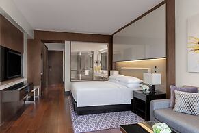 Manila Marriott Hotel at Newport World Resorts