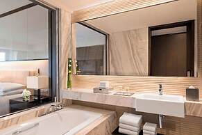 Manila Marriott Hotel at Newport World Resorts