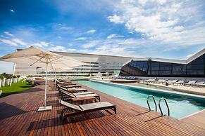 Pullman Rosario City Center Hotel