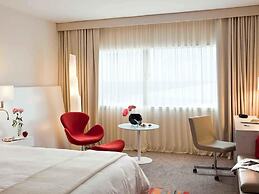 Pullman Rosario City Center Hotel