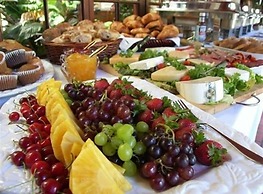 Sacred Mountain Lodge