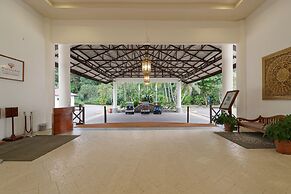 Indra Maya Pool Villas
