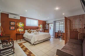 HoneyPot Guesthouse