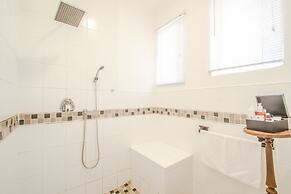 HoneyPot Guesthouse