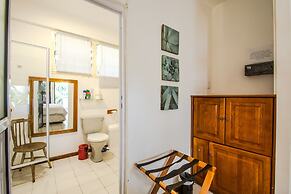 HoneyPot Guesthouse