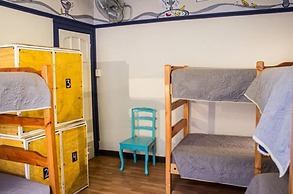 Hostal Forestal - Hostel