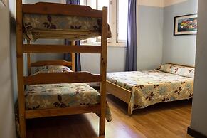 Hostal Forestal - Hostel