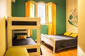 Hostal Forestal - Hostel