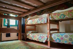 Hostal Forestal - Hostel
