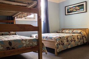 Hostal Forestal - Hostel